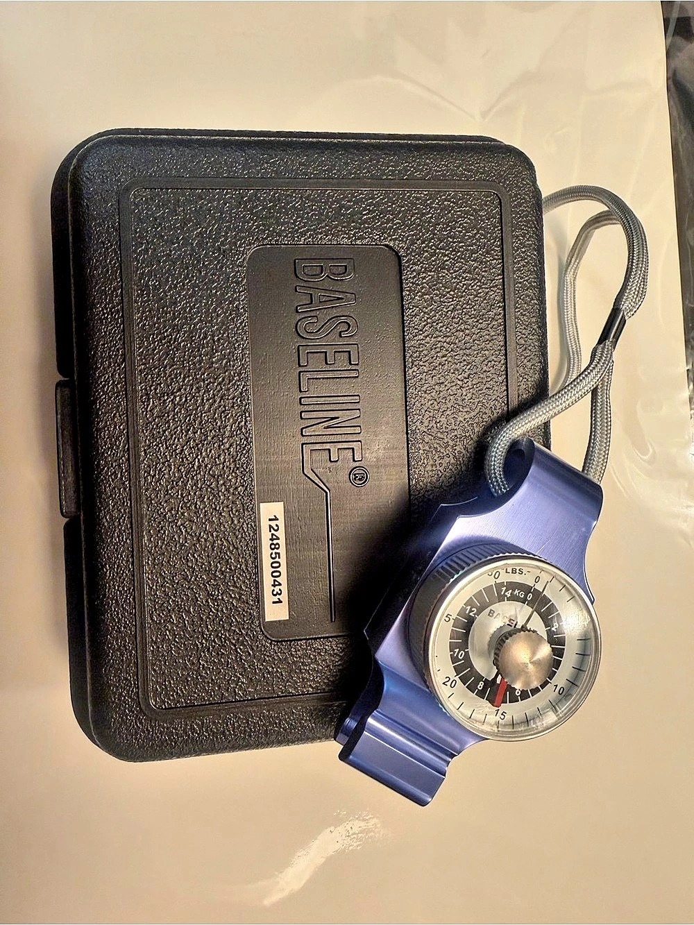 Baseline Mechanical Pinch Gauge Blue with Case
